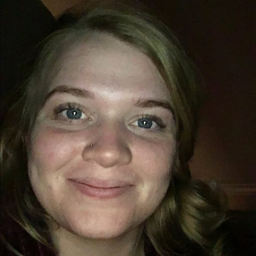 Meet your Posher, Ciera